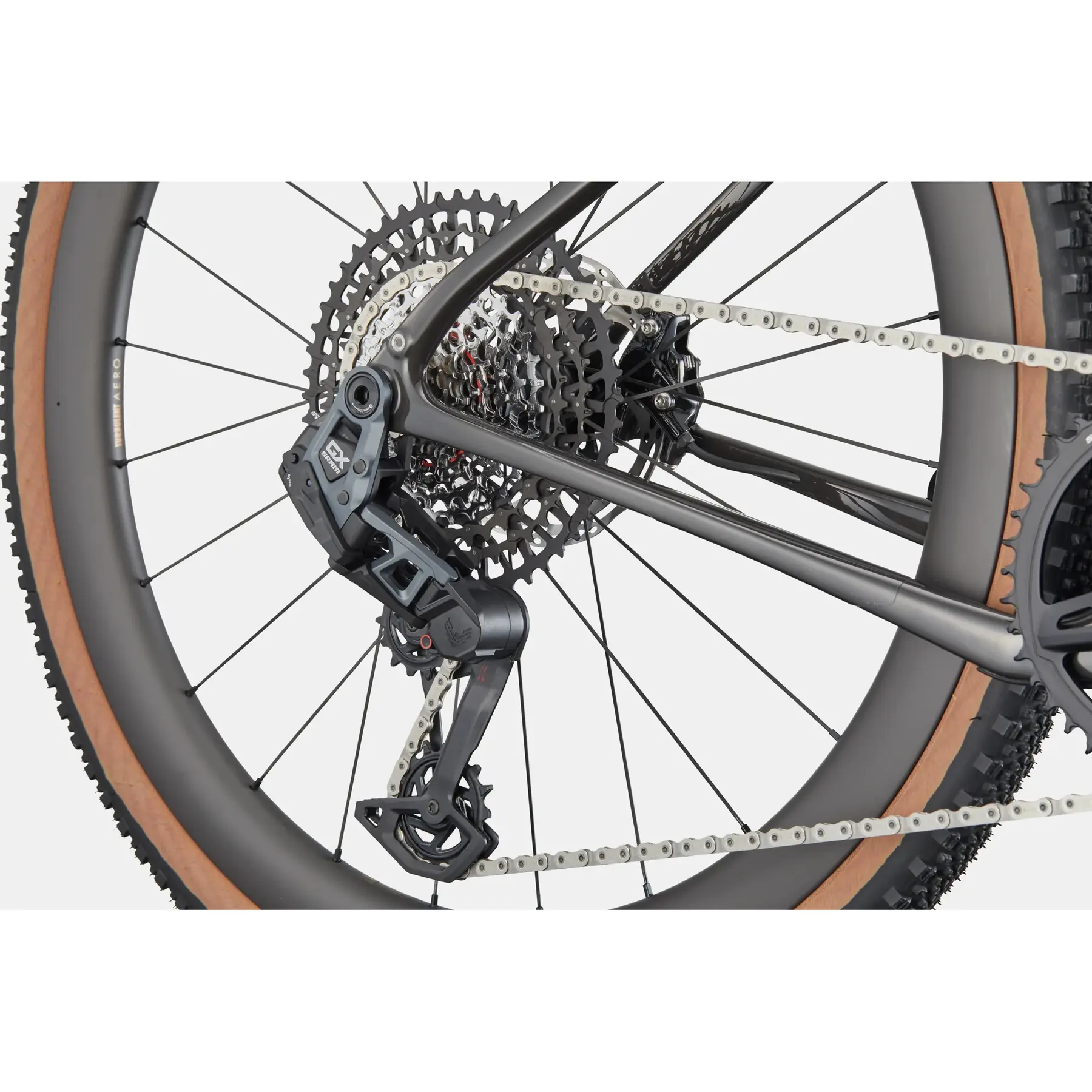 Cannondale Topstone Carbon 1 Lefty AXS SRAM GX Eagle AXS T-Type 12v Nero: recensione gravel - immagine 4